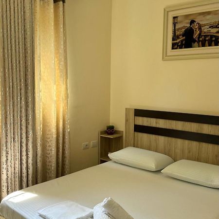 Guest House Taverna Laberia 2 Gjirokaster Luaran gambar