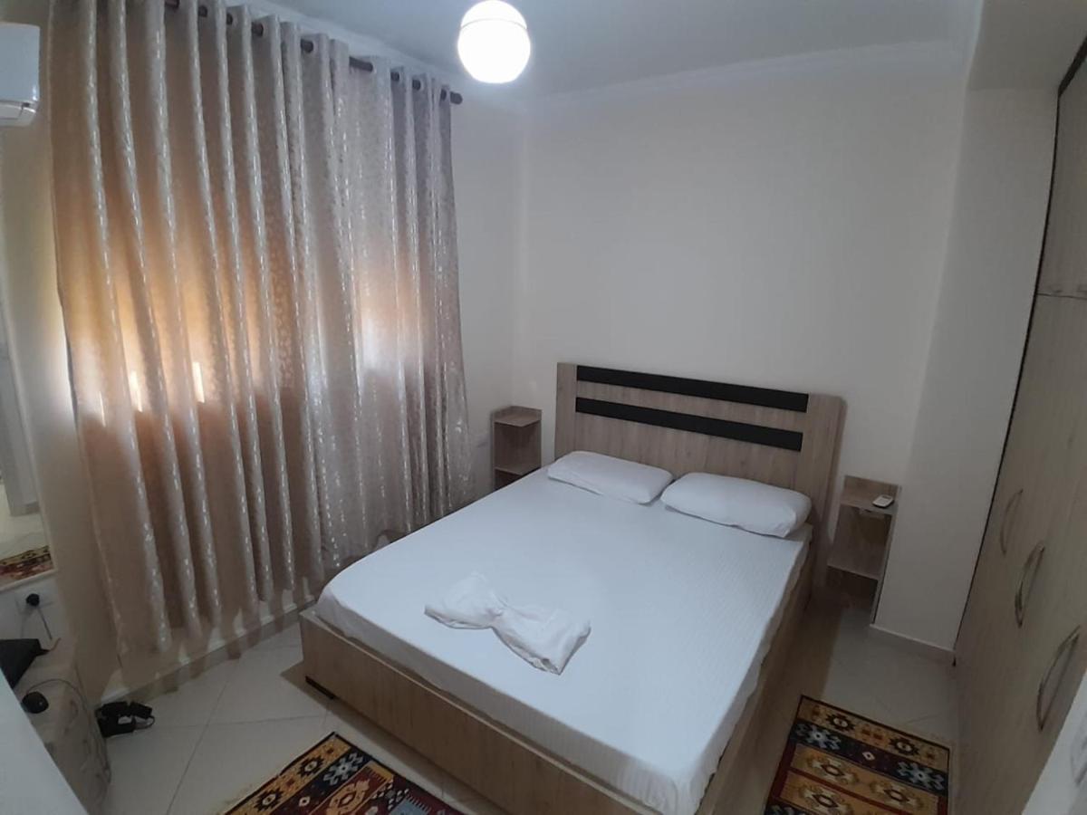 Guest House Taverna Laberia 2 Gjirokaster Luaran gambar