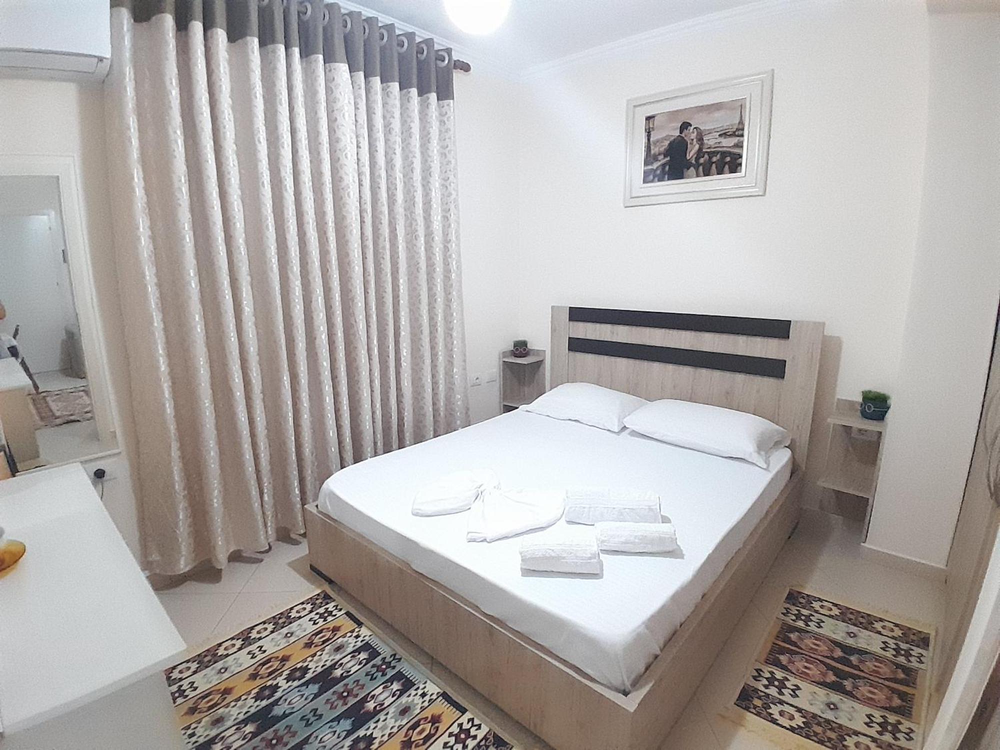 Guest House Taverna Laberia 2 Gjirokaster Luaran gambar
