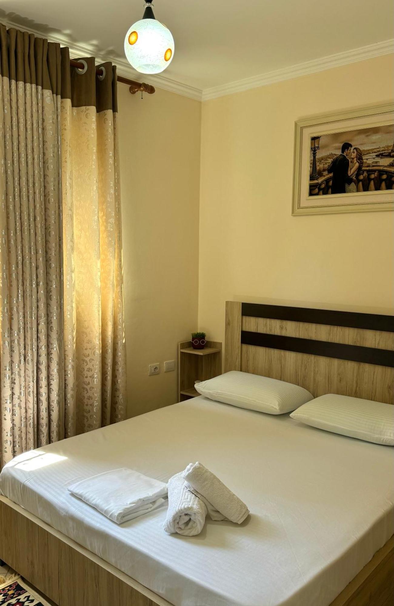 Guest House Taverna Laberia 2 Gjirokaster Luaran gambar